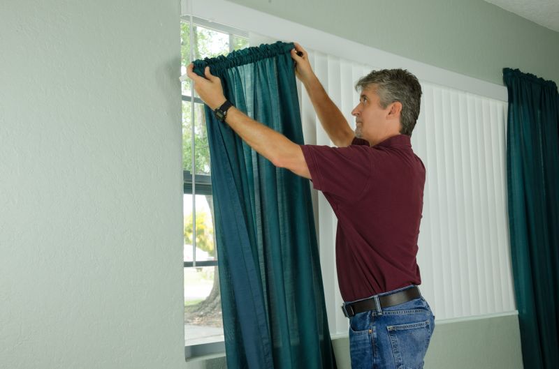 Curtains Mounting Service